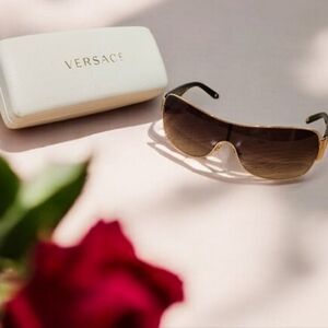 Versace VE 2101 1002/13 Gold Black Shield Monolens Sunglasses Italy Hard Case